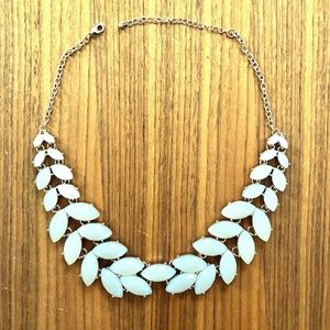 Zara • NWOT • Light blush pink statement necklace